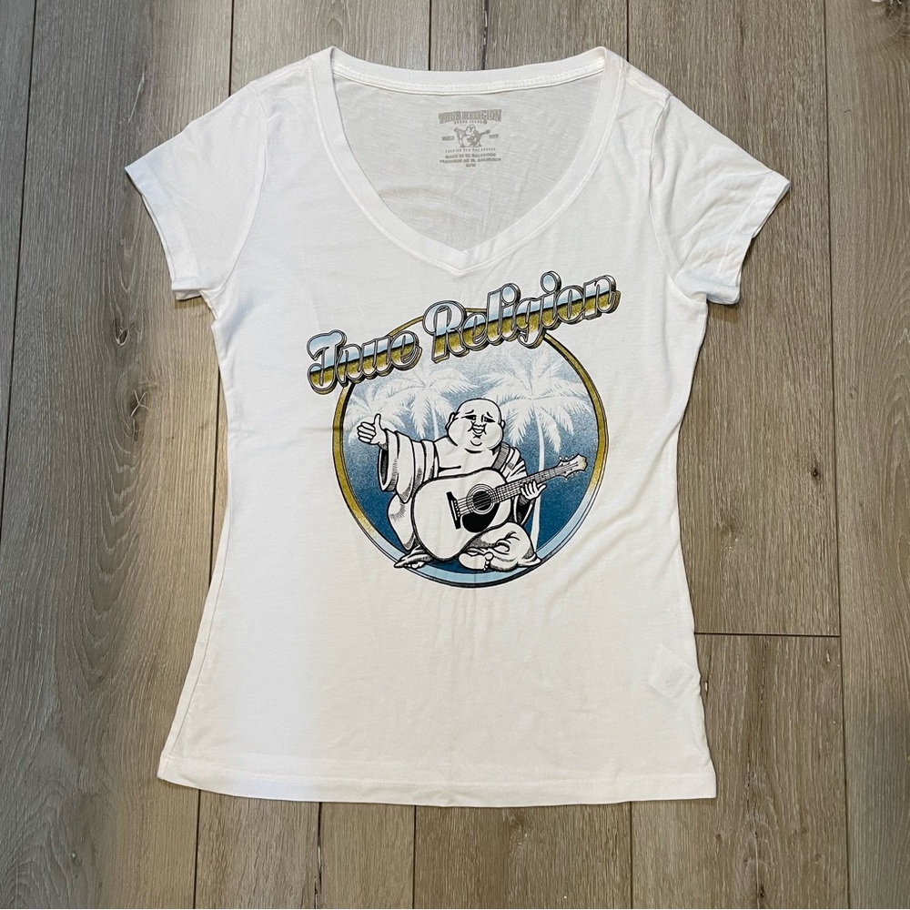 True Religion Women's White Buddha Guitar‎ V-Neck Graphic Tee Shirt Y2K Medium